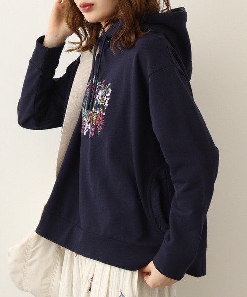 Emago(イマゴ)の「EMAGO ロゴ刺繍パーカー(パーカー・レディース・ネイビー/ブラウン/アイボリー・FREE)」の13枚目の写真
