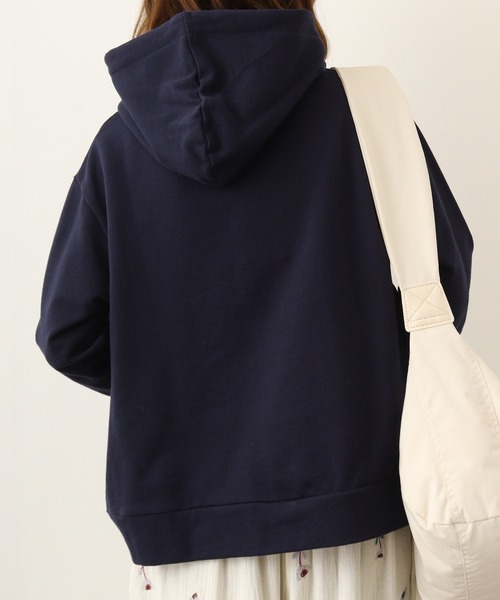 Emago(イマゴ)の「EMAGO ロゴ刺繍パーカー(パーカー・レディース・ネイビー/ブラウン/アイボリー・FREE)」の15枚目の写真