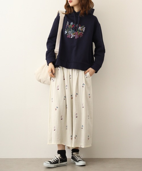 Emago(イマゴ)の「EMAGO ロゴ刺繍パーカー(パーカー・レディース・ネイビー/ブラウン/アイボリー・FREE)」の16枚目の写真