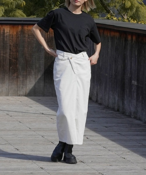 BILLABONG（ビラボン）の「【直営店限定】BILLABONG レディース CORDUROY LONG SKIRT ロングパンツ 【2024年春夏モデル】/ビラボンコーデュロイフロントスリットロングスカート（その他パンツ・レディース・ブルー系その他/アイボリー/オレンジ・MEDIUM/LARGE）」の2枚目の写真