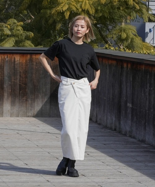 BILLABONG（ビラボン）の「【直営店限定】BILLABONG レディース CORDUROY LONG SKIRT ロングパンツ 【2024年春夏モデル】/ビラボンコーデュロイフロントスリットロングスカート（その他パンツ・レディース・ブルー系その他/アイボリー/オレンジ・MEDIUM/LARGE）」の4枚目の写真