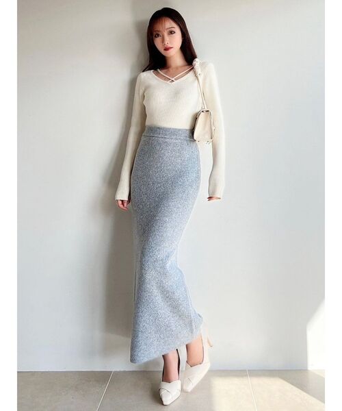 RESEXXY（リゼクシー）の「デコルテクロスニットトップス（ニット/セーター・レディース・ブラック/ホワイト/ピンク/ブルー・FREE）」の5枚目の写真