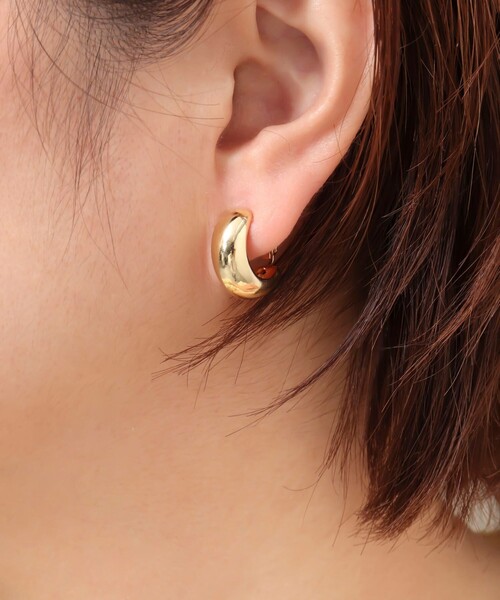 NOLLEY’S Sophi(ノーリーズソフィ)の「ワイドG型 イヤリング(イヤリング・レディース・シルバー/ゴールド・FREE)」の13枚目の写真