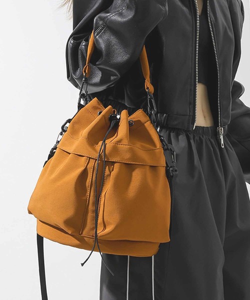 NANEA(ナネア)の「2WAY巾着ショルダーバッグ(ショルダーバッグ・レディース・ベージュ/オレンジ/ミント/ホワイト/ブラウン/グレー/ブラック/カーキ/アイボリー・フリー)」の9枚目の写真