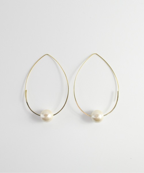 anq.(アンク)の「「anq.」コットンパール ピアス(ピアス(両耳用)・レディース・ホワイト・ONE SIZE)」の2枚目の写真