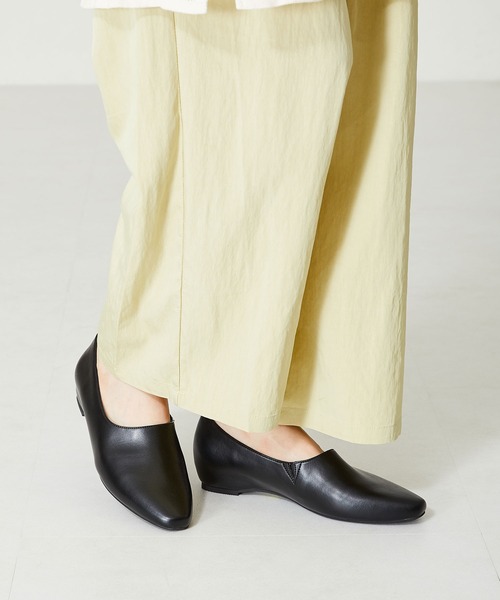 WA ORiental TRaffic(ダブルエーオリエンタルトラフィック)の「インヒール甲深パンプス 42113(パンプス・レディース・ブラック/ホワイト・38/35/39/37/40/34/41/36/42)」の9枚目の写真