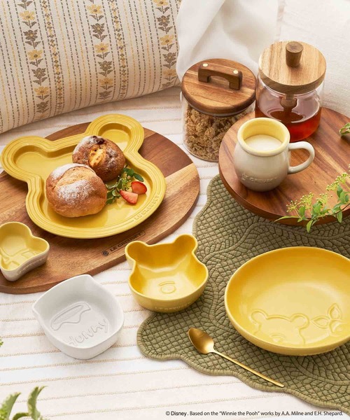 Le Creuset(ルクルーゼ)の「くまのプーさん/オーバル・ディッシュ 19cm クインスイエロー(食器・レディース・その他・19cm)」の7枚目の写真