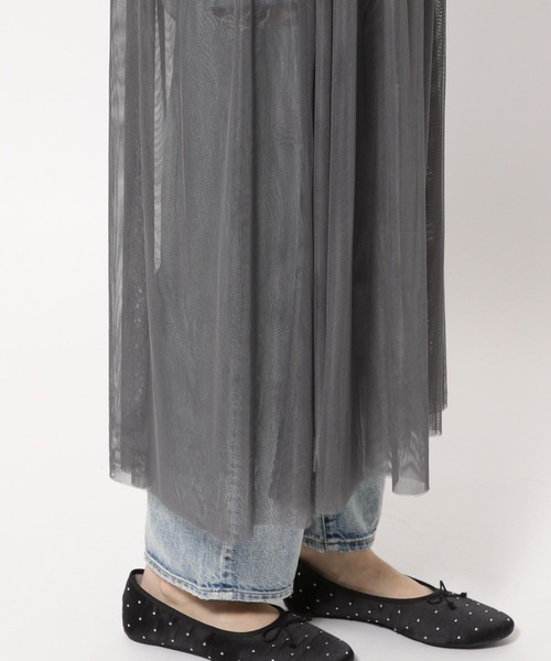LOWRYS FARM（ローリーズファーム）の「チュールキャミワンピース 103261（ワンピース・レディース・ホワイト/チャコールグレー/ライトベージュ/ベージュ/ブラック・FREE）」の12枚目の写真