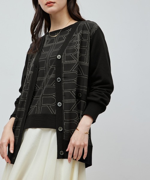ROPE'(ロペ)の「【雑誌掲載】モノグラムプリントドッキングカーディガン【セットアップ対応】(カーディガン/ボレロ・レディース・ブラック/キナリ・FREE)」の2枚目の写真