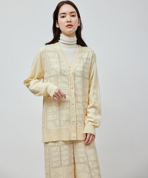 ROPE'(ロペ)の「【雑誌掲載】モノグラムプリントドッキングカーディガン【セットアップ対応】(カーディガン/ボレロ・レディース・ブラック/キナリ・FREE)」の5枚目の写真