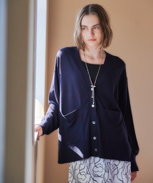 Vネックニットカーディガン