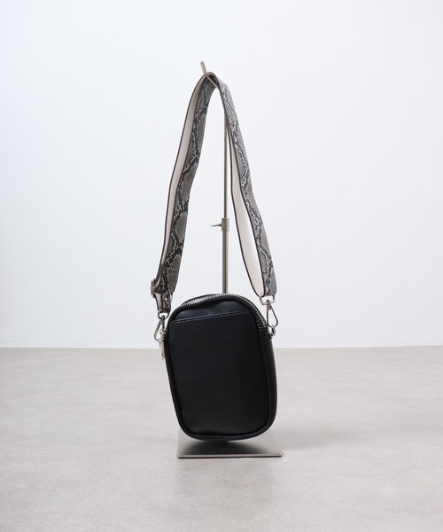 FUNALIVE（ファンアライブ）の「Pisoraro カラーコンビ　エコバッグ付スマホポシェット（ショルダーバッグ・レディース・ブラック/アイボリー・FREE）」の5枚目の写真