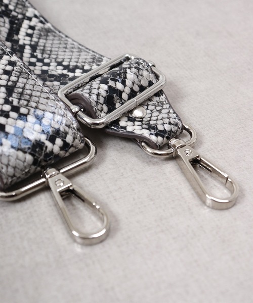 FUNALIVE（ファンアライブ）の「Pisoraro カラーコンビ　エコバッグ付スマホポシェット（ショルダーバッグ・レディース・ブラック/アイボリー・FREE）」の18枚目の写真