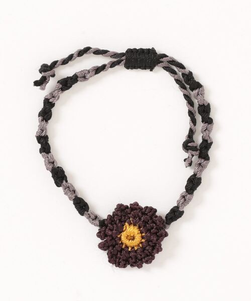 チャイハネ（チャイハネ）の「【チャイハネ】マーガレットミサンガ（ブレスレット・レディース・ブラック/ホワイト/レッド/ピンク/パープル/オレンジ・FREE）」の3枚目の写真