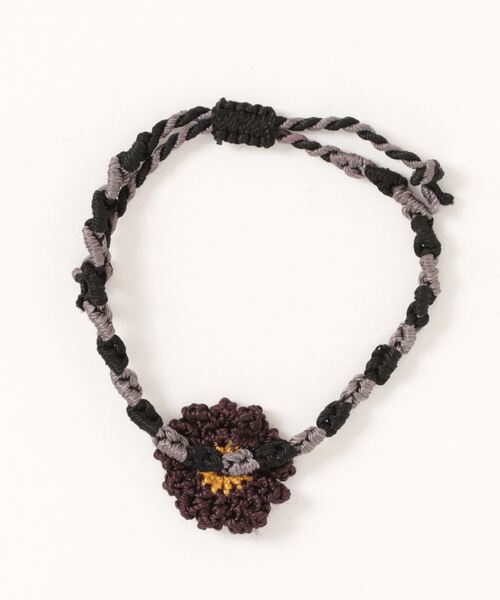 チャイハネ（チャイハネ）の「【チャイハネ】マーガレットミサンガ（ブレスレット・レディース・ブラック/ホワイト/レッド/ピンク/パープル/オレンジ・FREE）」の9枚目の写真