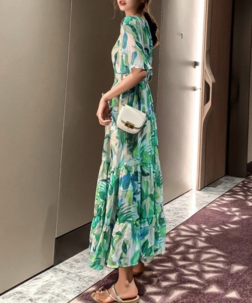 Miniministore(ミニミニストア)の「花柄 ティアードワンピース春夏 Vネック(ワンピース・レディース・グリーン・XL/2XL/M/L)」の10枚目の写真