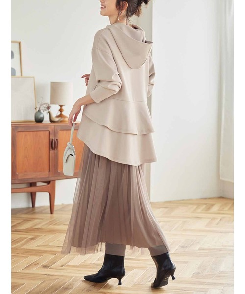 IEDIT（イディット）の「ＩＥＤＩＴ　花粉リリースがうれしい　とろぷるダンボールカットソーの２段バックフレアーパーカー（パーカー・レディース・ネイビー/グレイッシュベージュ・LARGE/MEDIUM/XX-LARGE/X-LARGE）」の3枚目の写真