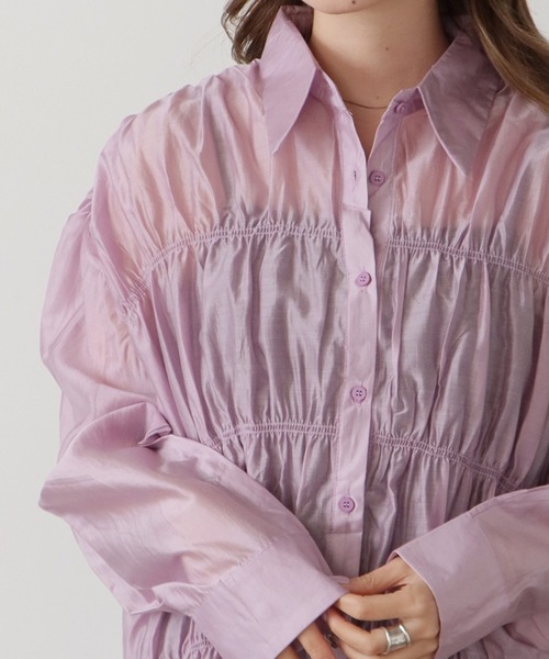 AO2（アオズ）の「Gathered Sheer Shirt / レギュラーカラー ギャザーシアーシャツ（シャツ/ブラウス・レディース・アイボリー/ラベンダー/ライトグリーン・FREE）」の3枚目の写真