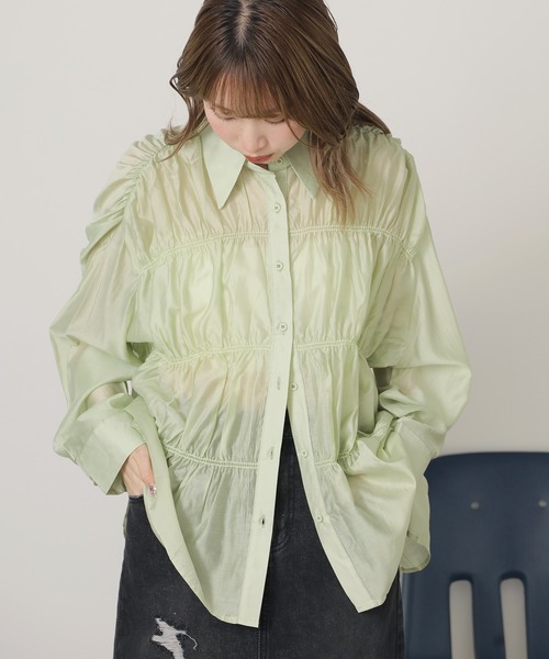 AO2（アオズ）の「Gathered Sheer Shirt / レギュラーカラー ギャザーシアーシャツ（シャツ/ブラウス・レディース・アイボリー/ラベンダー/ライトグリーン・FREE）」の2枚目の写真