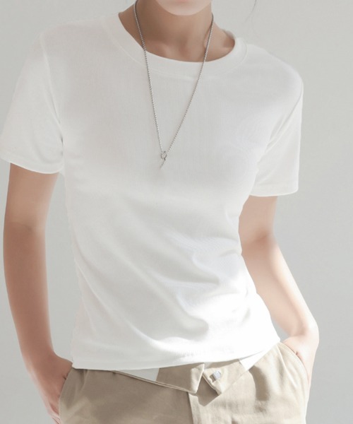 Miniministore(ミニミニストア)の「無地Tシャツ 半袖 レディース 8色(Tシャツ/カットソー・レディース・ブラウン/サンドベージュ/ダークグレー/カーキ/ライトグレー/ダークブラウン/ブラック/ホワイト・M/L)」の2枚目の写真