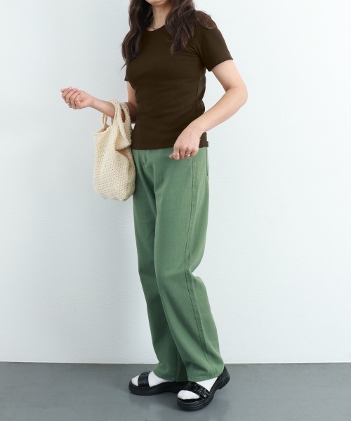 Miniministore(ミニミニストア)の「無地Tシャツ 半袖 レディース 8色(Tシャツ/カットソー・レディース・ブラウン/サンドベージュ/ダークグレー/カーキ/ライトグレー/ダークブラウン/ブラック/ホワイト・M/L)」の12枚目の写真