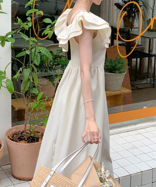 オフショルダー フリル ワンピース ベージュ オフショルダーフリルワンピース（ワンピース）｜Twinkle;pm