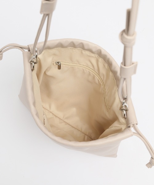 Honeys（ハニーズ）の「２ｗａｙ巾着バッグ（ショルダーバッグ・レディース・ベージュ系その他/シルバー/ブラック・FREE）」の17枚目の写真