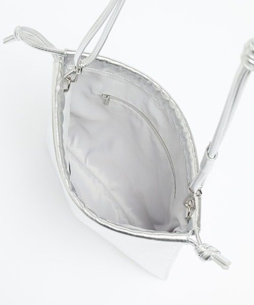 Honeys（ハニーズ）の「２ｗａｙ巾着バッグ（ショルダーバッグ・レディース・ベージュ系その他/シルバー/ブラック・FREE）」の20枚目の写真