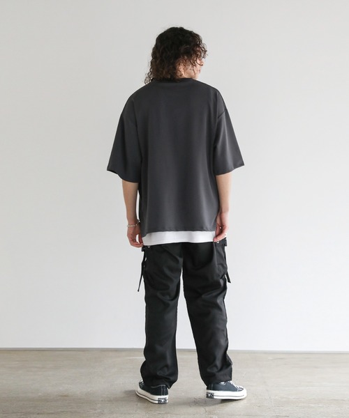 ASTRONOMY(アストロノミー)の「Buyer's Select / UVカット梨地裾スリット入りオーバーサイズ5分袖Tシャツ(Tシャツ/カットソー・メンズ・グレー/アイボリー/ブラック/ブルー系/ベージュ・L/LL/M)」の21枚目の写真