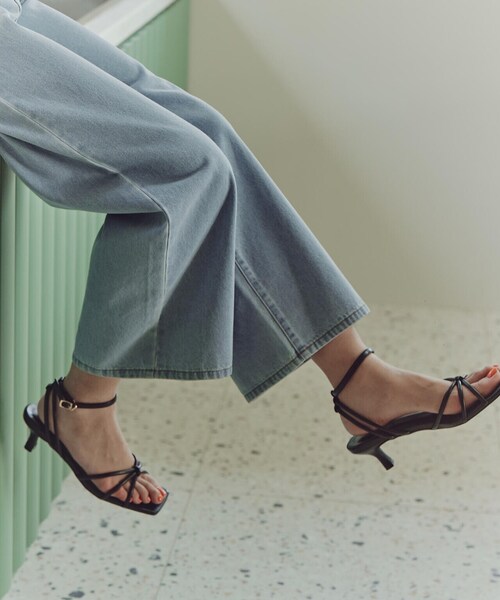 EDIT COLOGNE（エディットコロン）の「キトゥンヒールサンダル（パンプス・レディース・シルバー/ブラック/ベージュ・23.0cm/23.5cm/24.0cm）」の4枚目の写真