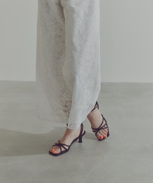 EDIT COLOGNE（エディットコロン）の「キトゥンヒールサンダル（パンプス・レディース・シルバー/ブラック/ベージュ・23.0cm/23.5cm/24.0cm）」の5枚目の写真