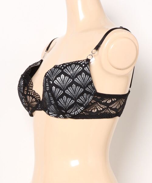 Ravijour(ラヴィジュール)の「シェリーガーデン ビューティーリフト ブラ(Fカップ)(ブラジャー・レディース・ホワイト/ブラック/ボルドー・F65/F70)」の21枚目の写真