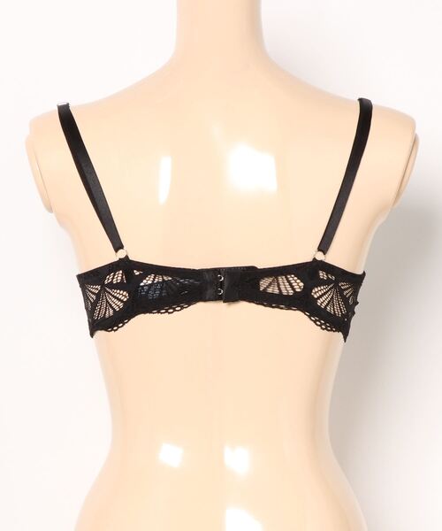 Ravijour(ラヴィジュール)の「シェリーガーデン ビューティーリフト ブラ(Fカップ)(ブラジャー・レディース・ホワイト/ブラック/ボルドー・F65/F70)」の22枚目の写真