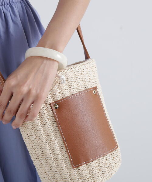 N.（N. Natural Beauty Basic）（エヌエヌナチュラルビューティーベーシック）の「マーブル細バングル（バングル/リストバンド・レディース・ホワイト/ブラウン・FREE）」の4枚目の写真