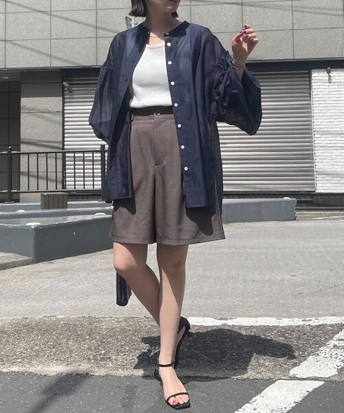 fredy emue（フレディエミュ）の「タックハーフパンツ（その他パンツ・レディース・ブラック/チャコールグレー・38/36）」の11枚目の写真