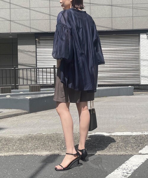 fredy emue（フレディエミュ）の「タックハーフパンツ（その他パンツ・レディース・ブラック/チャコールグレー・38/36）」の13枚目の写真