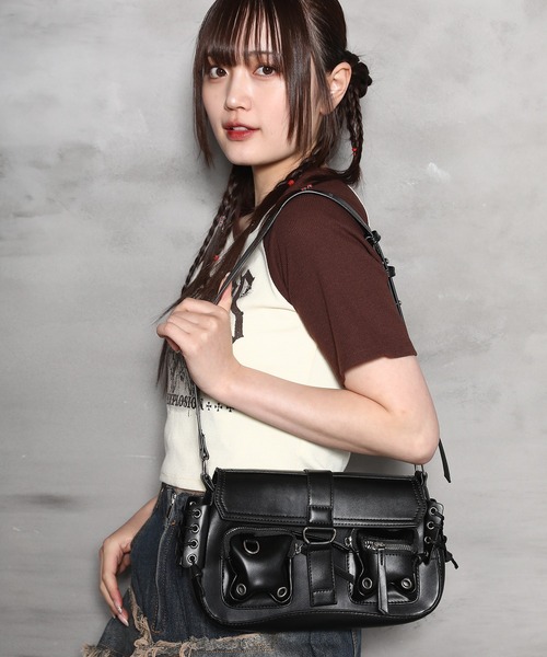 SPINNS（スピンズ）の「サイドレースアップ 合皮ショルダーバッグ