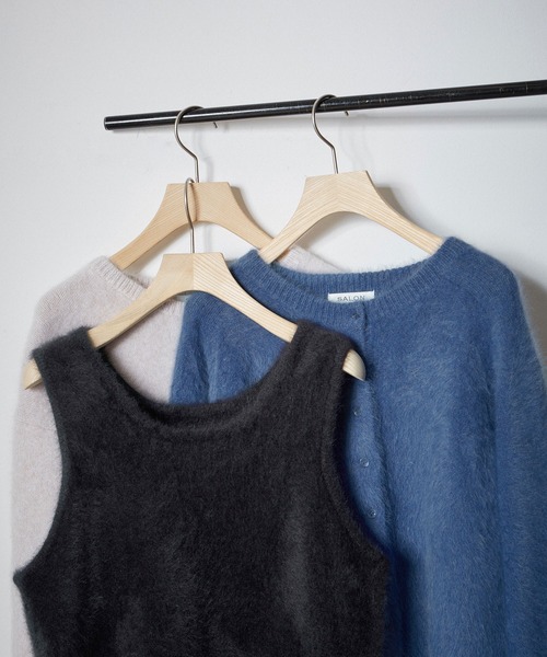 SALON adam et rope'（サロン アダム エ ロペ）の「フォックスカシミヤクルーネックプルオーバー（ニット/セーター・レディース・ライトグレー/ブラック/ブルー系その他4・FREE）」の7枚目の写真