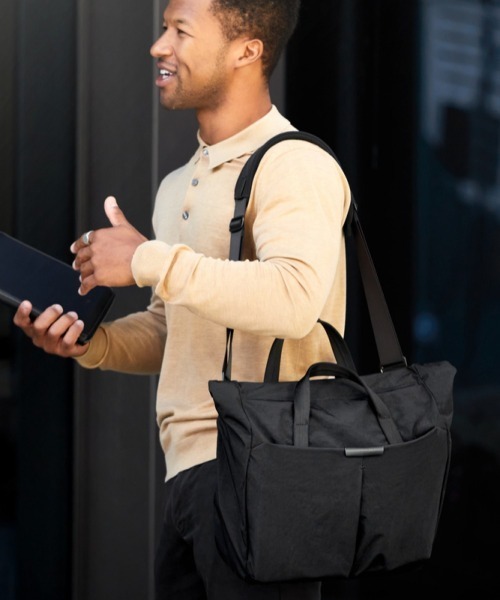 Bellroy(ベルロイ)の「Bellroy/メッセンジャーバッグ Tokyo Messenger Bag 14 ブラック(メッセンジャーバッグ・レディース・ブラック・FREE)」の1枚目の写真