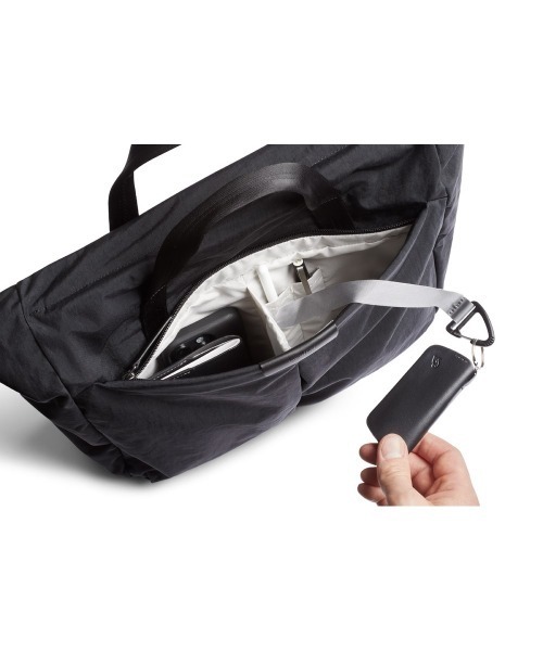 Bellroy(ベルロイ)の「Bellroy/メッセンジャーバッグ Tokyo Messenger Bag 14 ブラック(メッセンジャーバッグ・レディース・ブラック・FREE)」の9枚目の写真