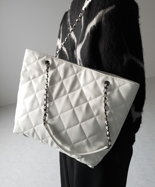 【A4収納可能】3way BAG／シルバーキルティング A4収納可能】3way BAG／シルバーキルティング A4収納可能】3way