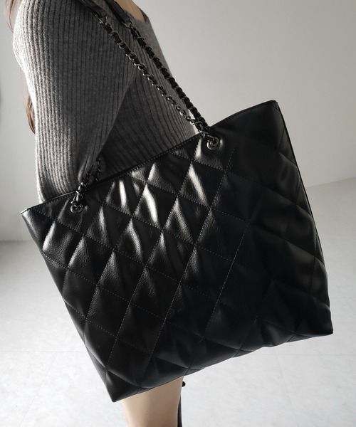 3color ／ A4収納可 】キルティングチェーンスクエアトート