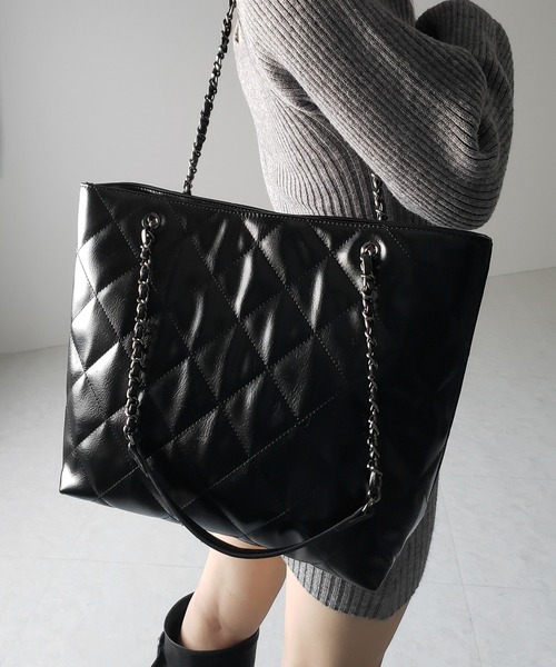 3color ／ A4収納可 】キルティングチェーンスクエアトートショルダー