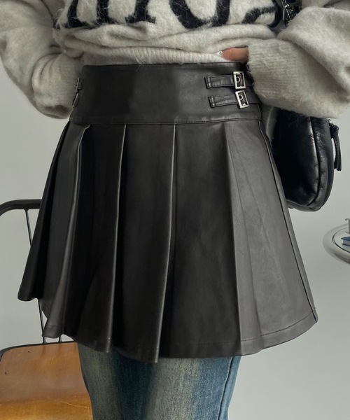 SHAGGIE（シャギー）の「ヴィンテージ風レザープリーツミニスカート（スカート・レディース・ブラック/ブラウン・FREE）」の14枚目の写真