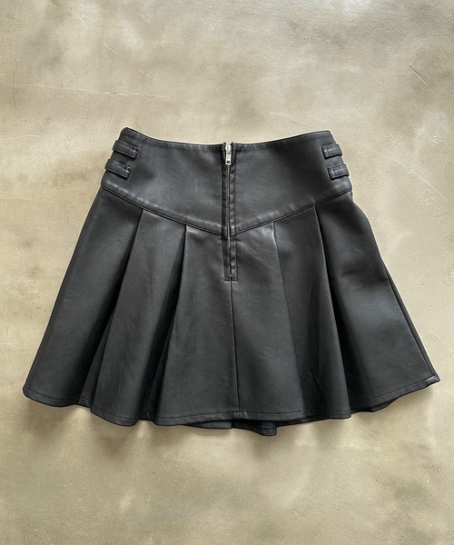 SHAGGIE（シャギー）の「ヴィンテージ風レザープリーツミニスカート（スカート・レディース・ブラック/ブラウン・FREE）」の10枚目の写真