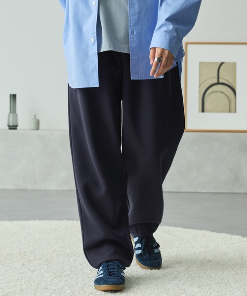 MONO-MART（モノマート）の「セミワイドテーパードスウェットパンツ（スウェットパンツ・メンズ・ブラック/ダークブラウン/ライトグレー/ネイビー/ダークグレー/杢グレー・XL/L/M/S）」の6枚目の写真