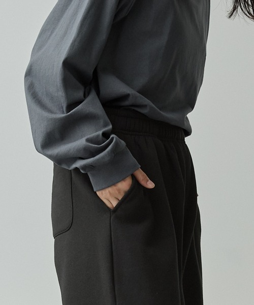 MONO-MART（モノマート）の「セミワイドテーパードスウェットパンツ（スウェットパンツ・メンズ・ブラック/ダークブラウン/ライトグレー/ネイビー/ダークグレー/杢グレー・XL/L/M/S）」の12枚目の写真