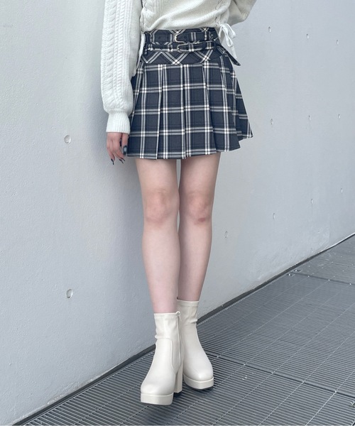 one wayザッカ(ワンウェイザッカ)の「ストレッチショートブーツ(ブーツ・レディース・ベージュ/ブラック/ブラック系その他・LARGE/MEDIUM/LL/SMALL)」の11枚目の写真