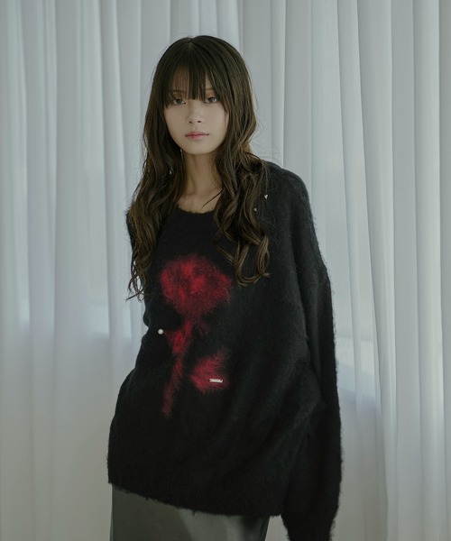 Ezick（エジック）の「Brushed  jacquard オーバースタッズニット（ニット/セーター・レディース・ブラック/チャコールグレー/ピンク・FREE）」の5枚目の写真