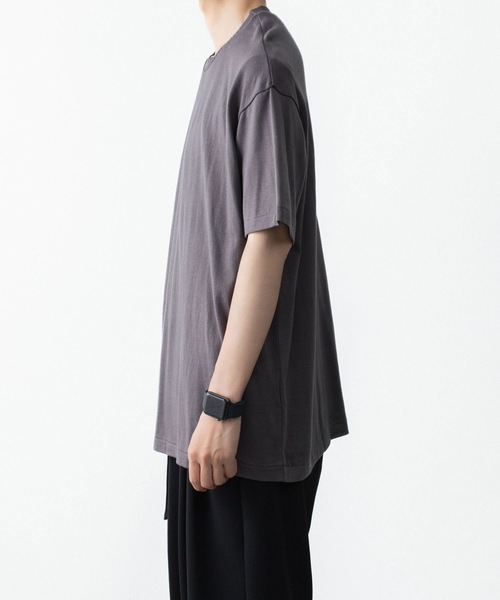 ATTACHMENT(アタッチメント)の「ハイウエット ジャージー スリムフィットS/S TEE / HIGH WET JERSEY SLIM FIT S/S TEE(Tシャツ/カットソー・メンズ・ブラック/ダークグレー/ライトグレー・1/2/3/4)」の22枚目の写真